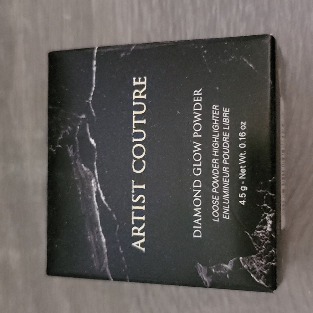 Artist Couture Diamond Glow Powder